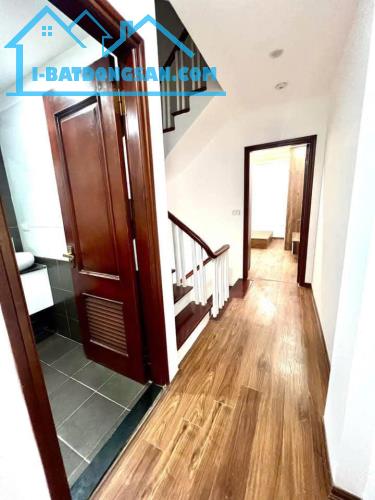Cần Bán Nhà Đôi Cấn - Nhà Đẹp Gần Phố - Gần Bãi Ô tô - Nội Thất đẹp - Vừa Ở vùa KD - DT - 1