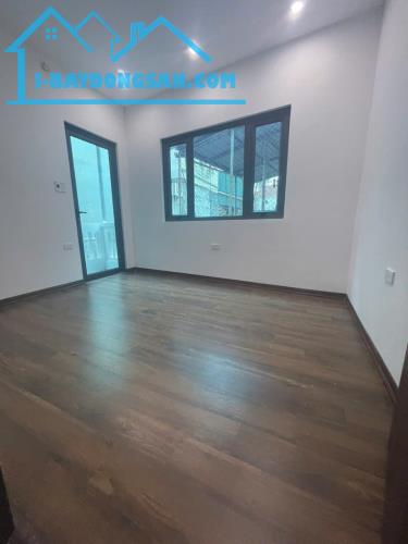 LÔ GÓC GỐC ĐỀ - GẦN CHỢ- 38M 4 TẦNG 3 NGỦ GIÁ 5,4 TỶ