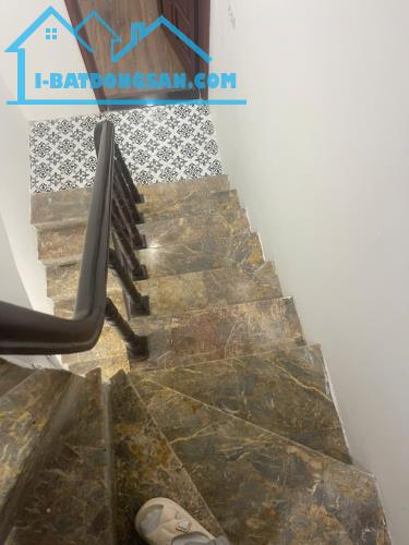 LÔ GÓC GỐC ĐỀ - GẦN CHỢ- 38M 4 TẦNG 3 NGỦ GIÁ 5,4 TỶ - 5