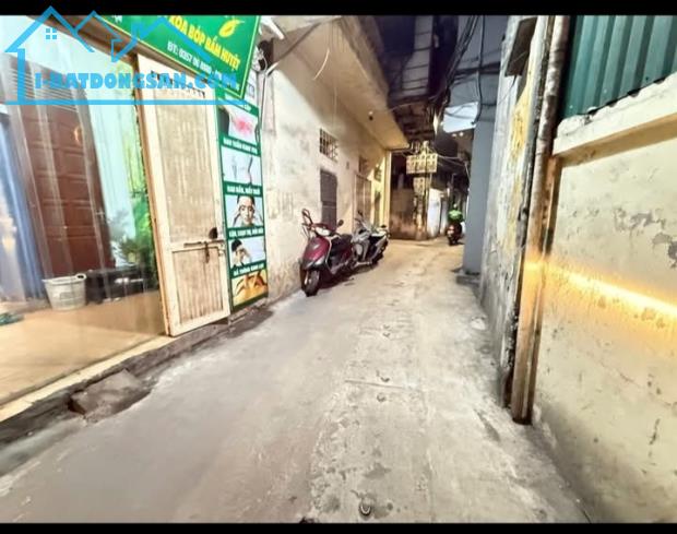Gấp cần bán gấp 56m đất Nguyễn Trãi giá nhỉnh 6tỷ.