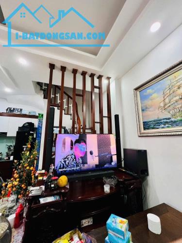 🏡 NHÀ ĐẸP NGUYỄN VĂN CỪ - 5 TẦNG - NGÕ THÔNG - 6,35 TỶ! - 1