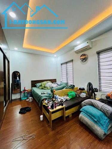 🏡 NHÀ ĐẸP NGUYỄN VĂN CỪ - 5 TẦNG - NGÕ THÔNG - 6,35 TỶ! - 4