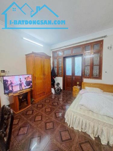 Phố Đông Các, 4 tầng, dt 60m2, MT 6.35 Nở Hậu, Giá 24 tỷ Trung Tâm Quận Đống Đa - 1