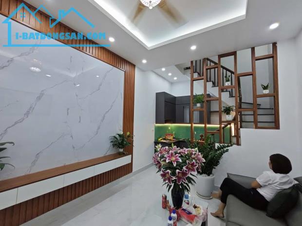 HOÀNG VĂN THÁI THANH XUÂN - SIÊU HIẾM CHỈ 6 TỶ xx - SỮ HỮU NHÀ RỘNG 46M2 x 3 TẦNG NGÕ OTO - 1