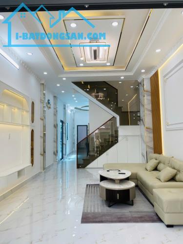 Sát QUẬN 7 NHÀ ĐẸP SHR 110m2 công nhận đủ, Ngang 4M NỞ HẬU,Chỉ 5.29tỷ