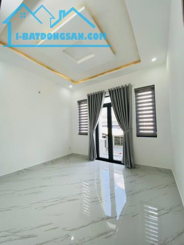 Sát QUẬN 7 NHÀ ĐẸP SHR 110m2 công nhận đủ, Ngang 4M NỞ HẬU,Chỉ 5.29tỷ - 4