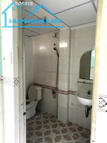 Cho thuê nhà nguyên căn đường Phạm Hùng, Bình Hưng, TP. HCM, DT 80m2, giá 12tr/tháng - 4