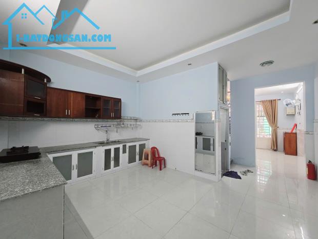 GIẢM MẠNH 100TR nhà 56M2 (5x11.2) SHR vuông, trước nhà 6M, chỉ 3.x Tỷ - 1