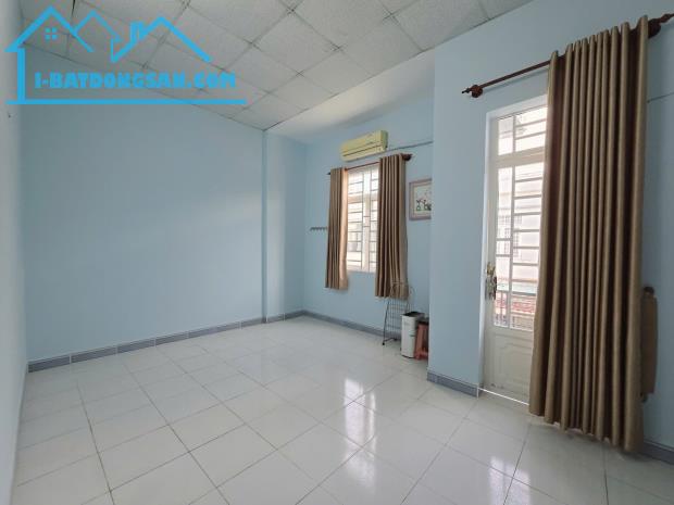 GIẢM MẠNH 100TR nhà 56M2 (5x11.2) SHR vuông, trước nhà 6M, chỉ 3.x Tỷ - 3