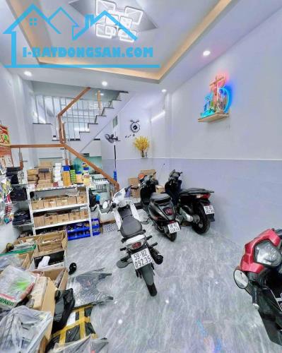 Bán nhà đường số 14 - Lê Văn Quới quận Bình Tân. Gần ngã tư bốn xã, giáp Tân Phú, Giá 4 tỷ - 2