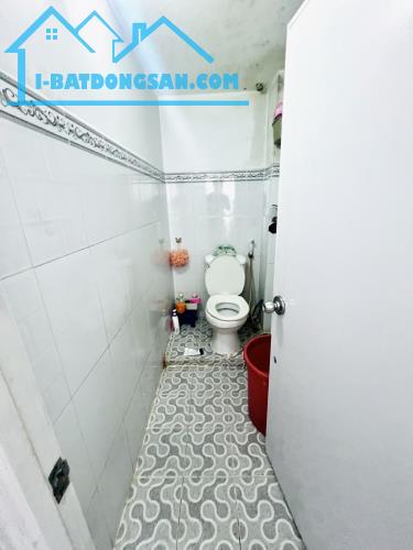 HẺM 6M THÔNG ĐƯỜNG HOÀ BÌNH - KÊNH TÂN HOÁ -LUỸ BÁN BÍCH – DTSD:100m2 (5x20)- 6.6Đ - 5