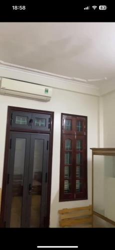 Cho thuê nhà LÀM VP, C.TY, Ở 6 NGƯỜI ngõ 141 Quan Nhân 4 tầng x 60m2, 4 ngủ, 18 Triệu - 3
