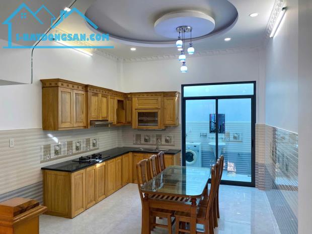 Bán nhà 1 trệt 2 lầu hẻm xe hơi, 1 sẹc Lò Lu Q9 giá 5,2 tỷ - 2