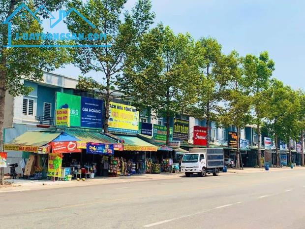 LÔ ĐẤT ĐẸP GIÁ RẺ - TRUNG TÂM HC BÀU BÀNG - 150M2 - ĐƯỜNG NHỰA 25M - TẶNG KÈM SHOPHOUSE - 1