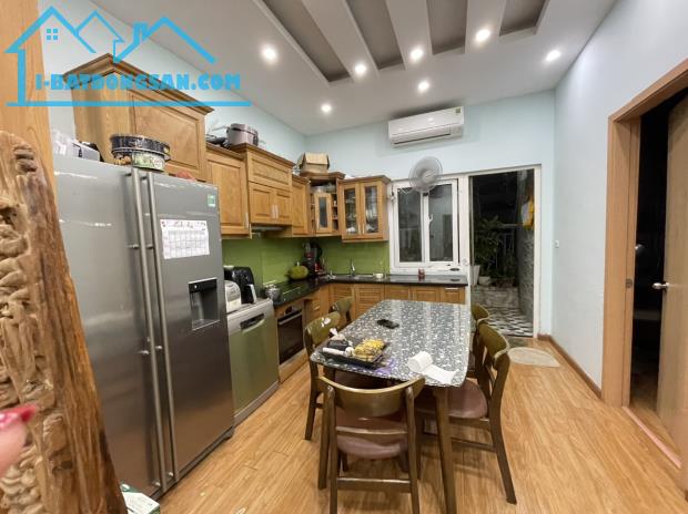 Cần bán căn góc phụ chung cư Thanh Hà Mường Thanh, giá 2,2 tỷ.