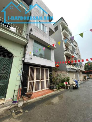 Cần bán nhà 50m2 ôtô tránh kinh doanh tốt Phố Phúc Hoa