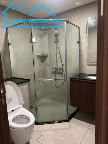 Cho thuê căn hộ Sunshine Green Iconic 75m2 full đồ 2pn2wc giá chỉ 13 triệu
