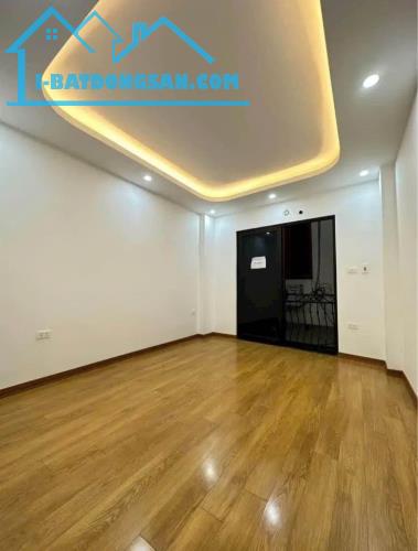 NHÀ 5 TẦNG - DIỆN TÍCH 30M2 - HƯỚNG ĐÔNG NAM - ĐẮC TÀI ĐẮC LỘC!BÁN NHÀ ĐẸP NHƯ MƠ - 3