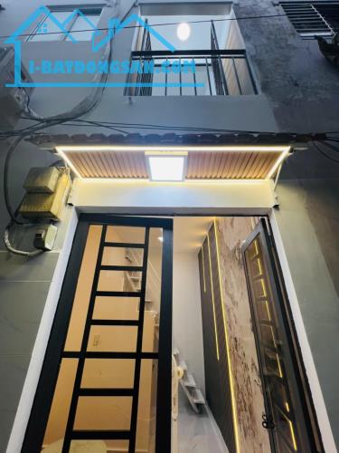 Cắt lỗ gấp căn nhà 4x9 trệt lầu nằm trong khu dân cư Xuyên Á 780tr tặng full nội thất
