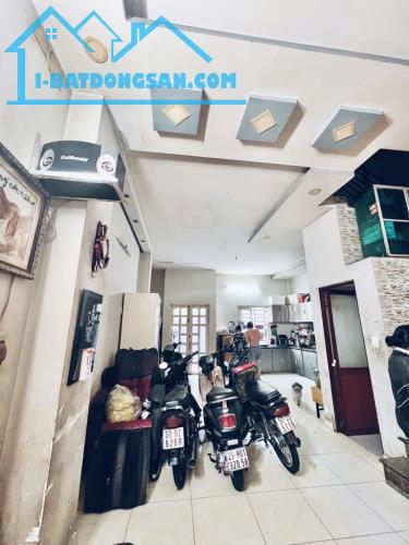 MT PHAN HUY ÍCH GẦN TRƯỜNG CHINH - 95M2 - 3 TẦNG - 4PN - CHO THUÊ MB TRƯỚC 12 TR/TH - CHỈ - 2