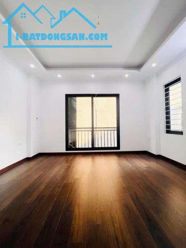 Hiếm, Nhà Gần Nguyễn Trãi, q.Thanh Xuân, Mới Coong, Sát Phố, 30m2x5T, SĐCC, Chỉ 5.9 Tỷ - 1