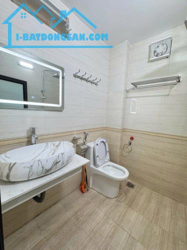 SIÊU PHẨM NHÀ PHỐ TÔN ĐỨC THẮNG - HAI MẶT NGÕ – 30M RA PHỐ - BAY NHANH – 35M2 – 7.35 TỶ  Đ - 3