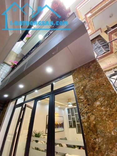 Bán nhà Đội Cấn gần phố 32m, 5 tầng, mặt tiền 4,5m giá chào 7 tỷ