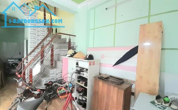 Hùng Duệ Vương, Thượng Lý, Hồng Bàng, Hải Phòng. 3 tầng, 40m2, 4,1 tỷ. Ngang 7m, t1 - 5