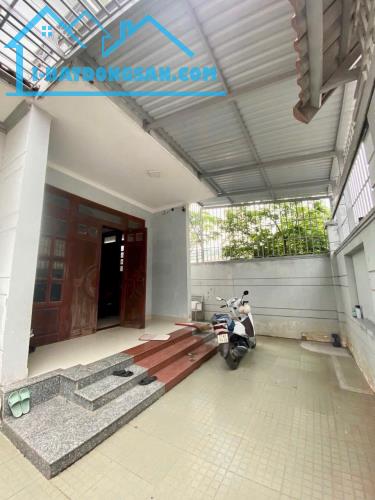 Nhà bán 1 Trệt 1 lầu DT: 167m2 ngang 7m ôtô ngủ trong nhà Giá bán 4 xx tỷ - 2