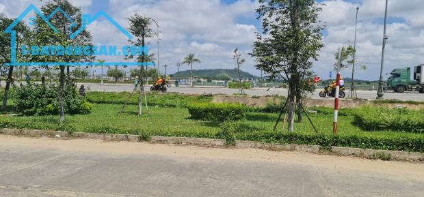 bán Đất mặt tiền đường trần anh tông, sát đường trường sa, TP quảng ngãi. Diện tích 10*20
