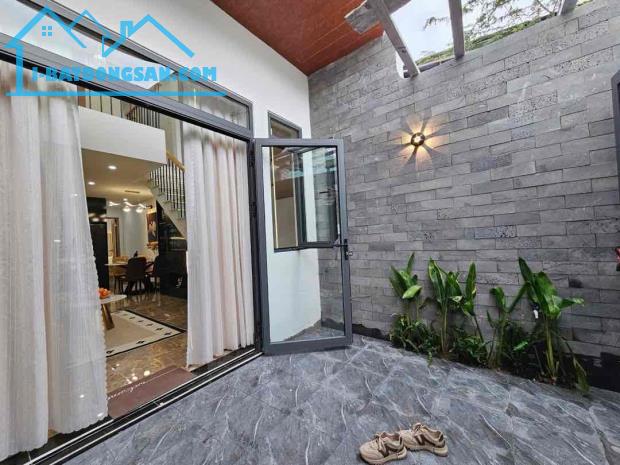 NHỈNH 2 TỶ SỞ HỮU NGAY NHÀ ĐẸP TÔN ĐẢN