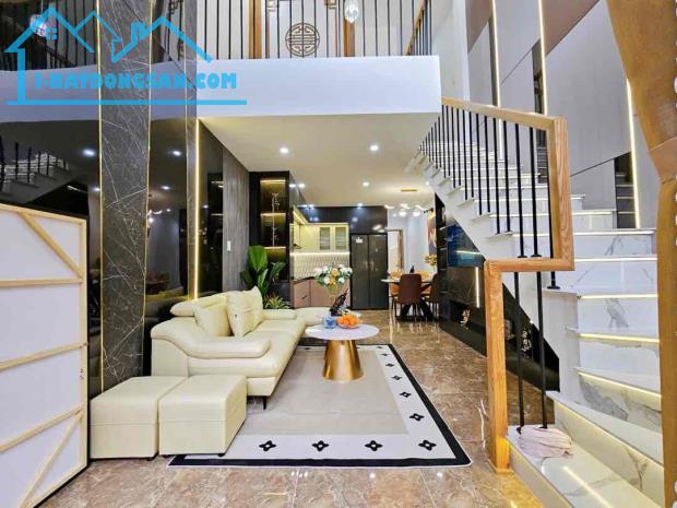 NHỈNH 2 TỶ SỞ HỮU NGAY NHÀ ĐẸP TÔN ĐẢN - 1