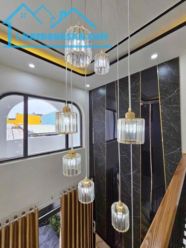 NHỈNH 2 TỶ SỞ HỮU NGAY NHÀ ĐẸP TÔN ĐẢN - 2