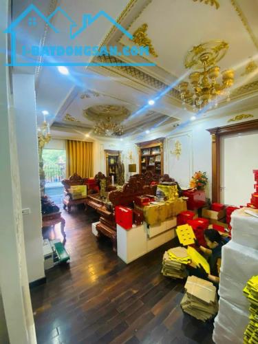 PHÂN LÔ HOÀNG CẦU, LÔ GÓC, GẦN HỒ, Ô TÔ TRÁNH, 55M, 5 TẦNG, MẶT TIỀN RỘNG, KINH DOANH TỐT. - 3