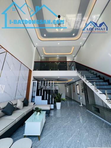 BÁN NHÀ Gác Lửng SỔ RIÊNG Ngay HOÀNG YẾN . Trảng Dài , Biên Hoà GIÁ 2 TỶ 490 - 4
