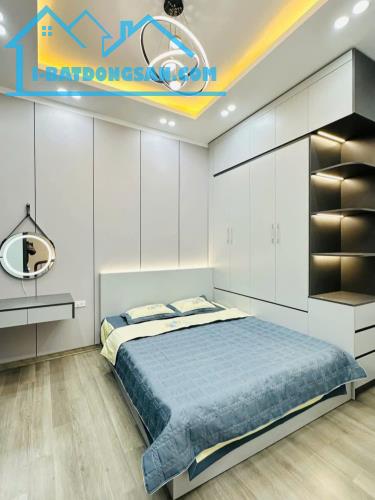 Cực hiếm đẹp. Phố Lạc Long Quân, Tây Hồ. Nhà mới 5 tầng - giá 4.2 tỷ - 1