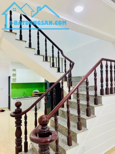 Nhà 2 tầng,hẻm xe hơi, 4x14, hoàn công Lê Văn Việt, Tăng Nhơn Phú B, Thủ Đức