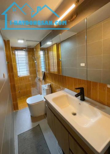 Cho thuê nhà riêng, rất đẹp, full đồ ở Bạch Đằng, Hoàn Kiếm 32m, 5 tầng giá 12 triệu - 2