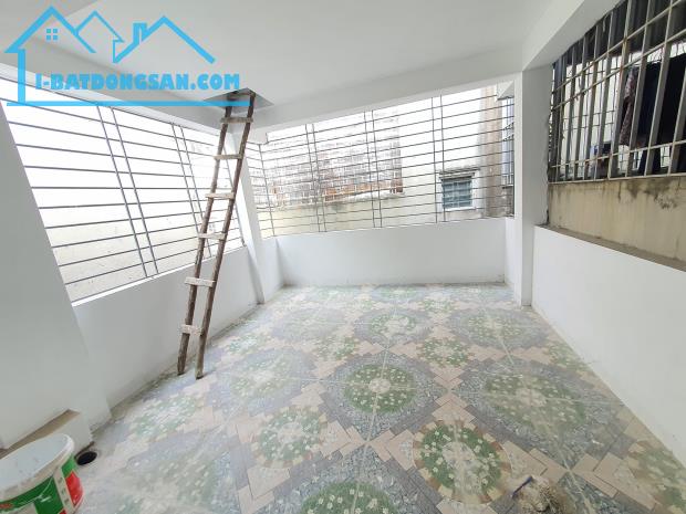 5 tỷ tận 38m ôtô đỗ cửa gần bể bơi Kiến Hưng công viên 365 Hà đông  Nhiều Tiện ích