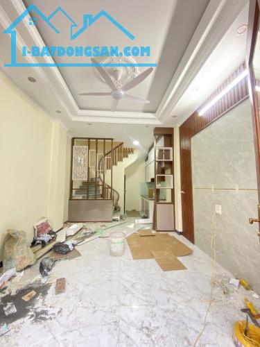 NHÀ MỚI KÍNH KOONG- Ô TÔ 7 CHỖ QUA CỬA- LÔ GÓC -KINH DOANH - 5TẦNG SÁNG THOÁNG, NỘI THẤT X - 1