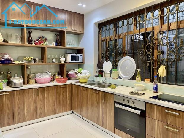 Có 102! phố Huỳnh Thúc Kháng, 84m², mặt tiền 7m, ô tô tránh, sát phố, đầu tư ngon, 22,4 tỷ - 3