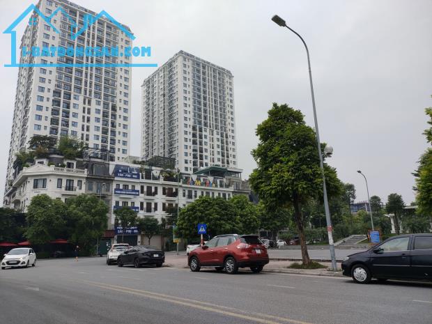 💥💥💥 HIẾM - ĐỘC - LẠ SỐ 1 LONG BIÊN LÔ GÓC , 225M MẶT TIỀN 28M SIÊU RỘNG, VỈ HÈ ĐÁ BÓNG - 2