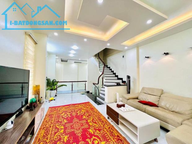 BÁN NHÀ- SÀI ĐỒNG-PHÂN LÔ-Ô TÔ TRÁNH-TRUNG TÂM-TIỆN ÍCH-KINH DOANH CHO THUÊ-72M-9 TỶ - 2