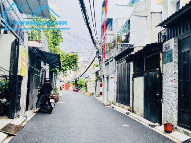 Giá tốt 6.8 tỷ hẻm thông đường Vườn Lài, DT 4x16m , gần mặt tiền, khu vực dân trí cao - 1