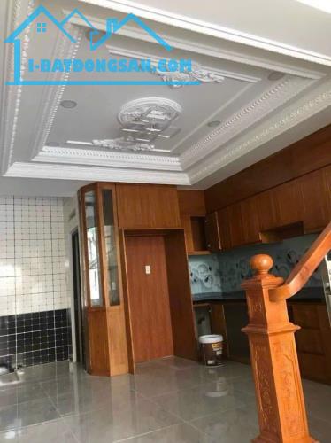 CẠNH KHU TÁI ĐỊNH CƯ 38HA NHÀ 5 TẦNG PHAN VĂN HỚN HẺM 12M THÔNG -53M2 (4*13.5) -NHỈNH 8 TỶ - 1
