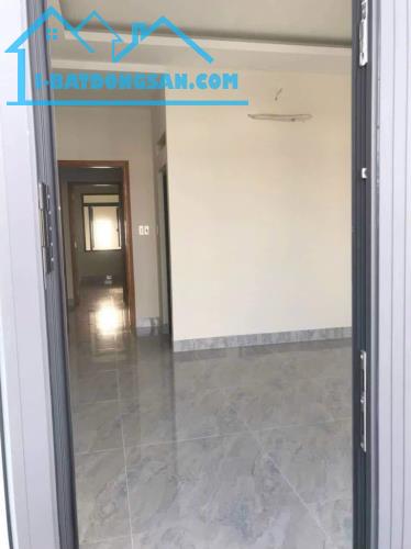 CẠNH KHU TÁI ĐỊNH CƯ 38HA NHÀ 5 TẦNG PHAN VĂN HỚN HẺM 12M THÔNG -53M2 (4*13.5) -NHỈNH 8 TỶ - 4