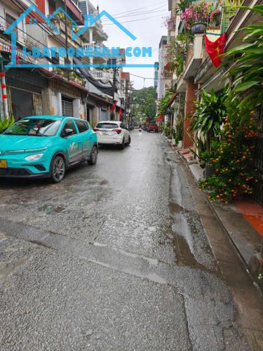 Bán nhà 4 tầng Lệ Mật Việt Hưng đường oto tránh kinh doanh 80m, mặt tiền: 4.6m, 12 tỷ