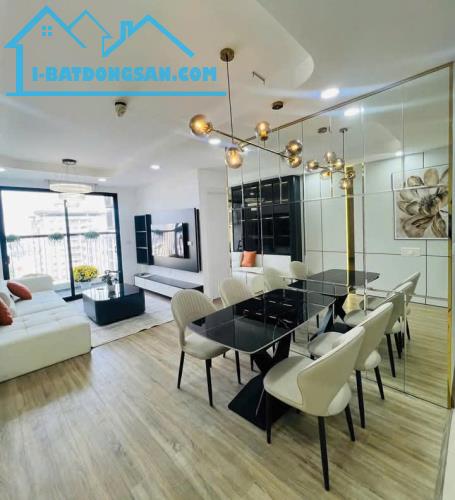 Bán căn hộ chung cư Nam Cường Cổ Nhuế 1 – 3PN giá chỉ 5,6 tỷ - DT  93m2 và 98m2.