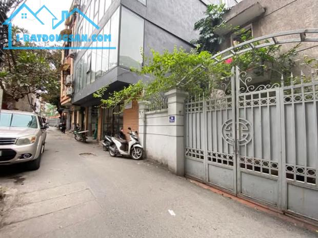 PHỐ HOÀNG CẦU – Ô TÔ TRÁNH – LÔ GÓC – 117M – MT 10M – 33 TỶ