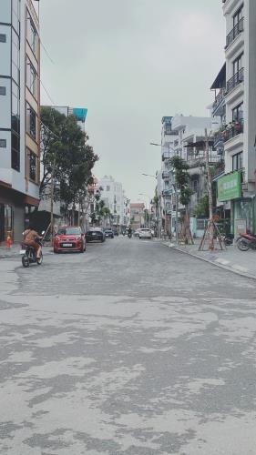 Bán tòa văn phòng kinh doanh cho thuê 255m 7T MT11m giá 55 tỷ, dòng tiền 150tr/tháng - 1